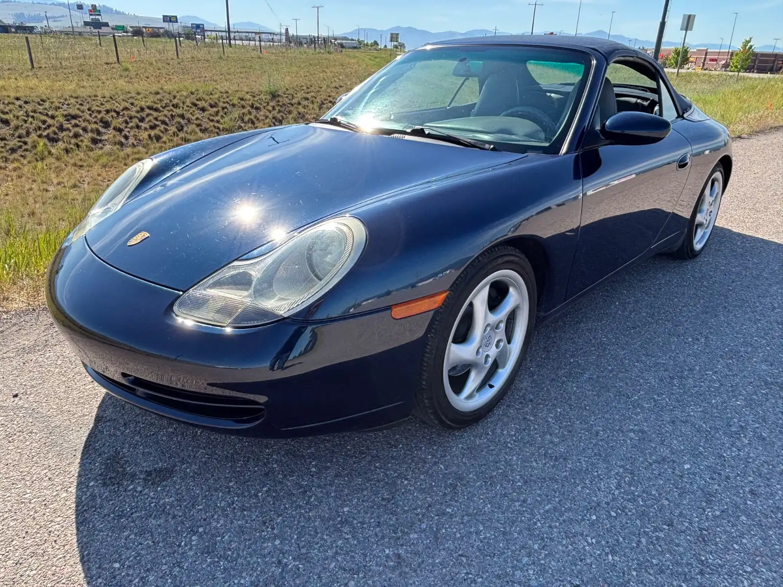 2000 Porsche 911 CARRERA 4's photo