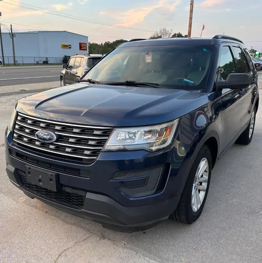 2017 Ford Explorer Base FWD's photo