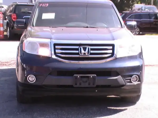 2012 Honda Pilot Touring 4WD w/ NAVI and RES's photo