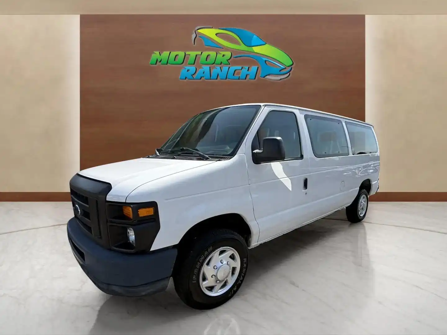 2011 Ford E-Series's photo