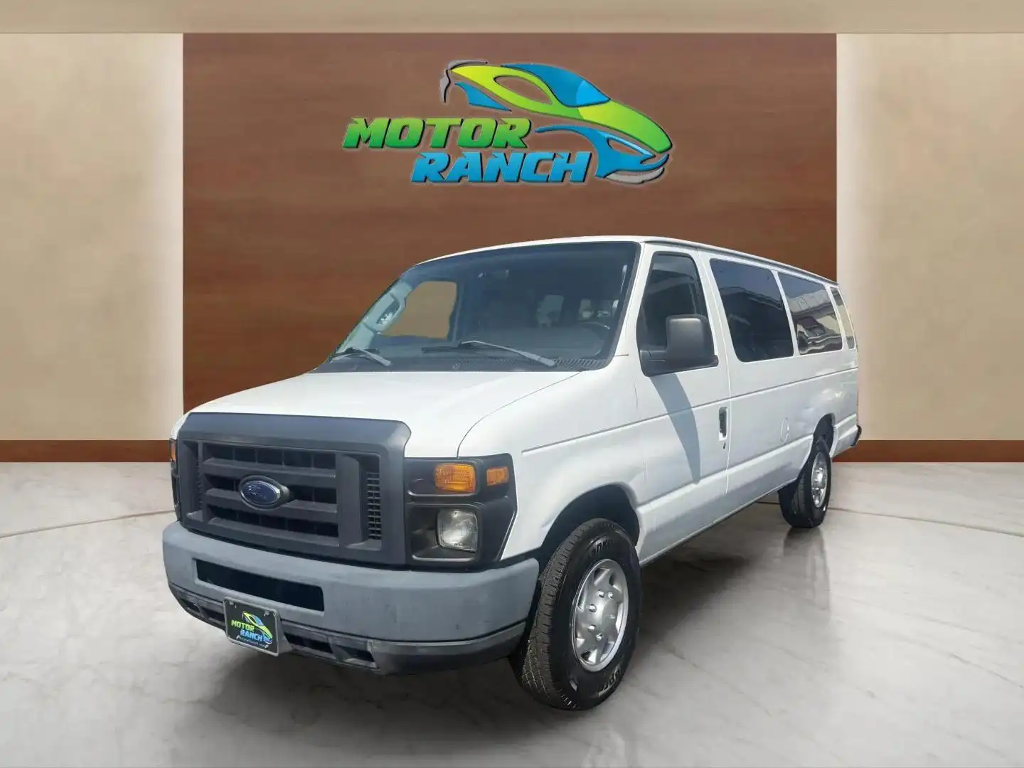 2013 Ford E-Series E-350 XL Super Duty Extended's photo