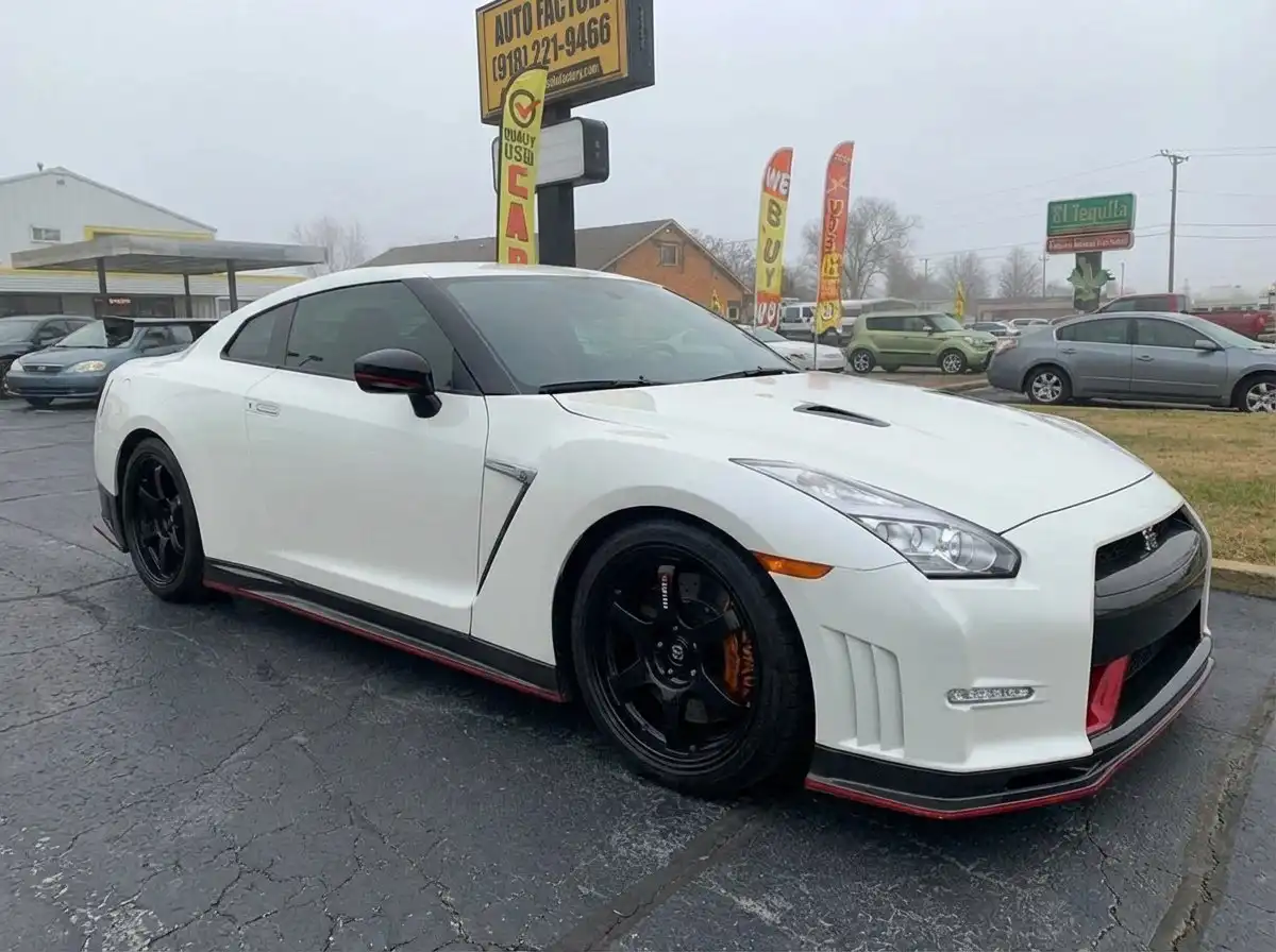2016 Nissan GT-R NISMO's photo