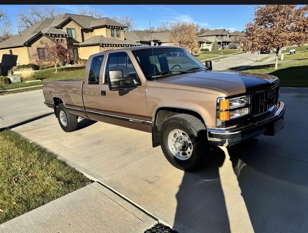 1994 GMC Sierra's photo
