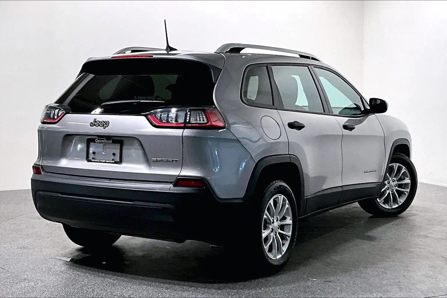 2019 Jeep Cherokee Sport photo 5
