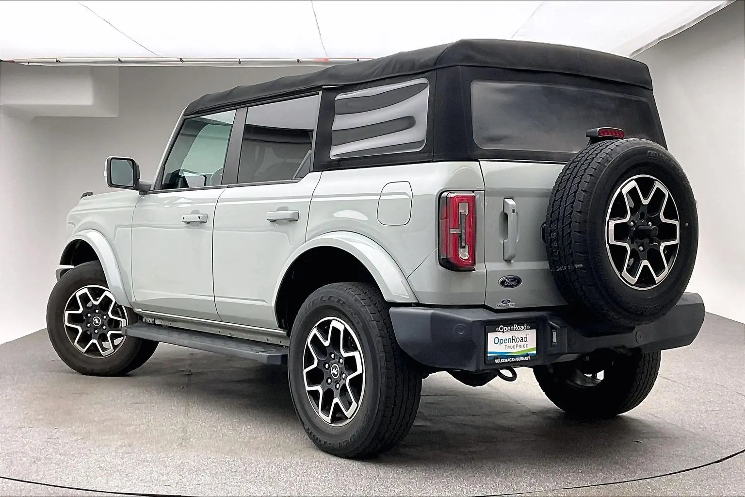 2021 Ford Bronco undefined photo 3