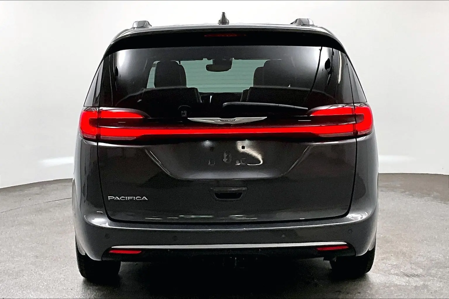 2022 Chrysler Pacifica Pinnacle photo 4