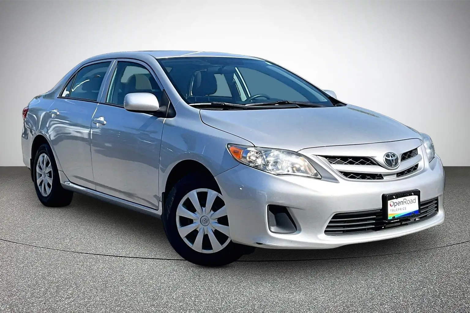 2013 Toyota Corolla CE 4AT photo 1
