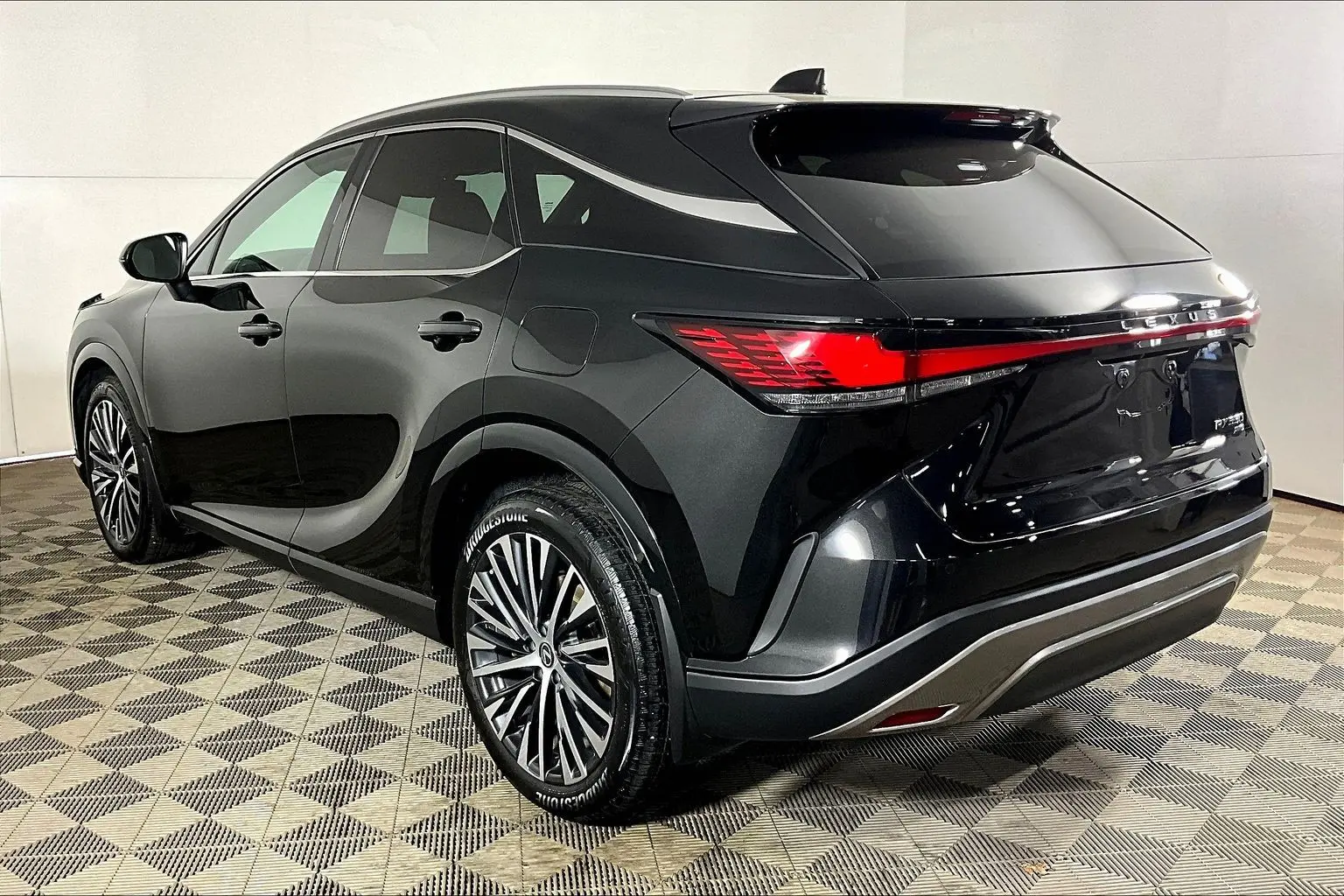 2024 Lexus RX 350 Premium photo 3