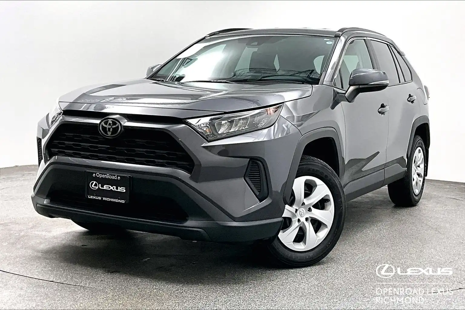 2020 Toyota RAV4 LE AWD's photo