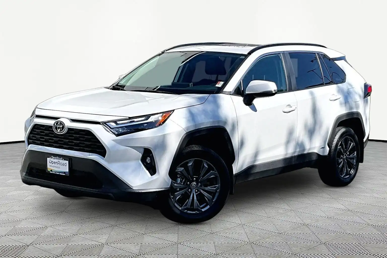 2025 Toyota RAV4 Hybrid XLE AWD's photo