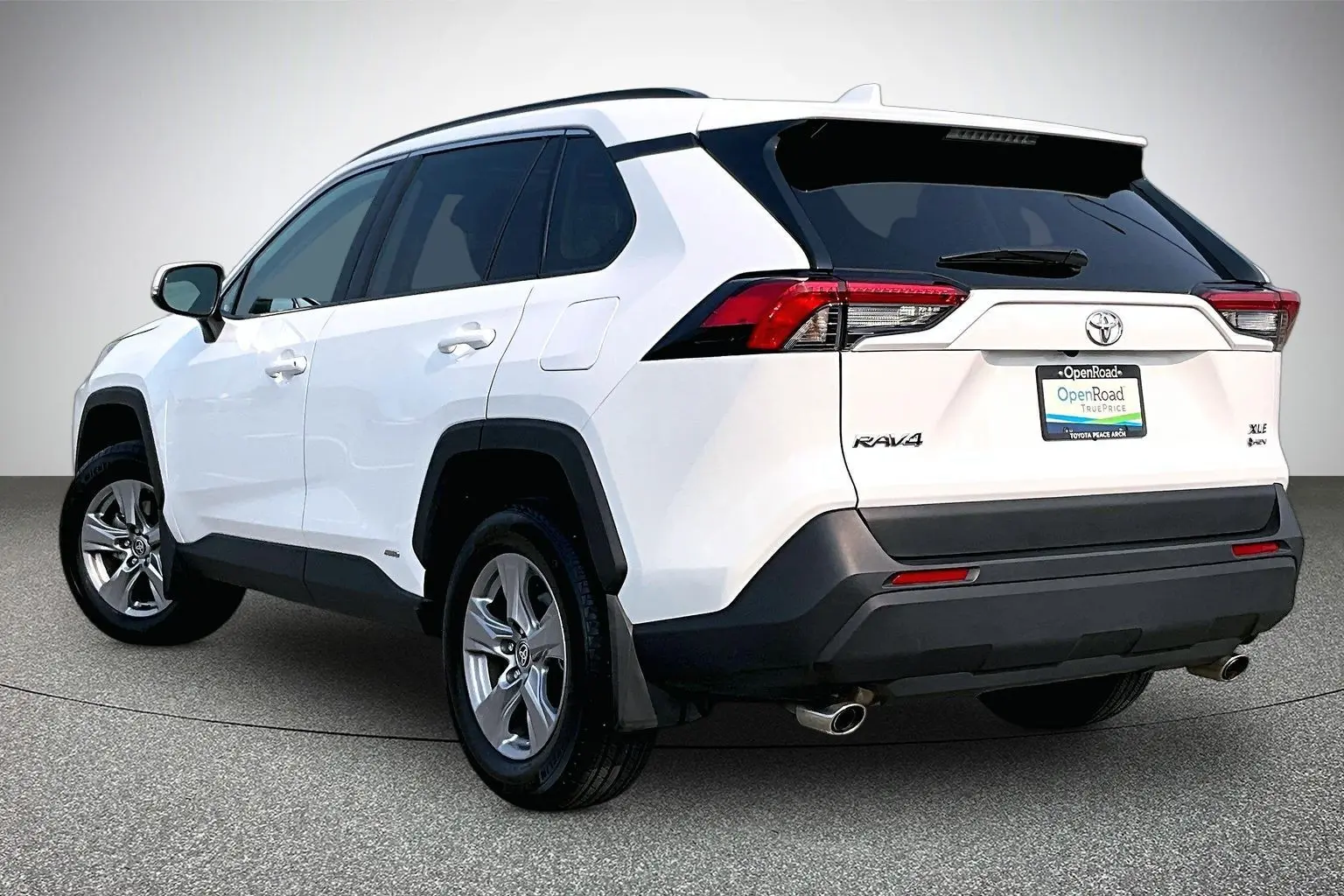 2025 Toyota RAV4 XLE AWD photo 3