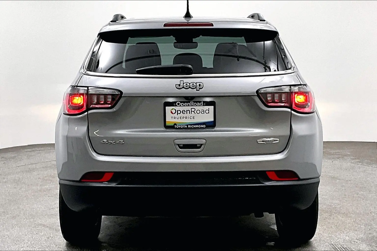 2022 Jeep Compass North 4WD photo 4