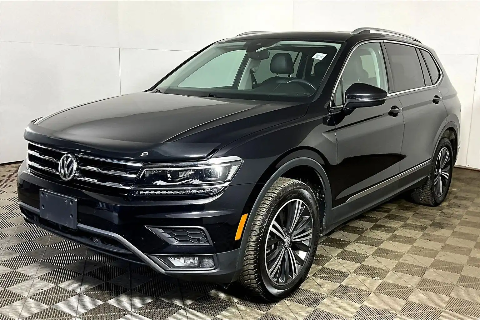 2021 Volkswagen Tiguan 2.0 TSI Highline 8AT Tiptronic 4Motion's photo