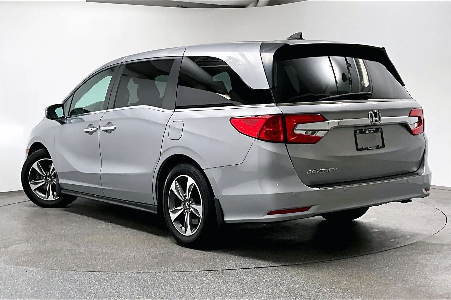 2019 Honda Odyssey EX-L RES photo 3