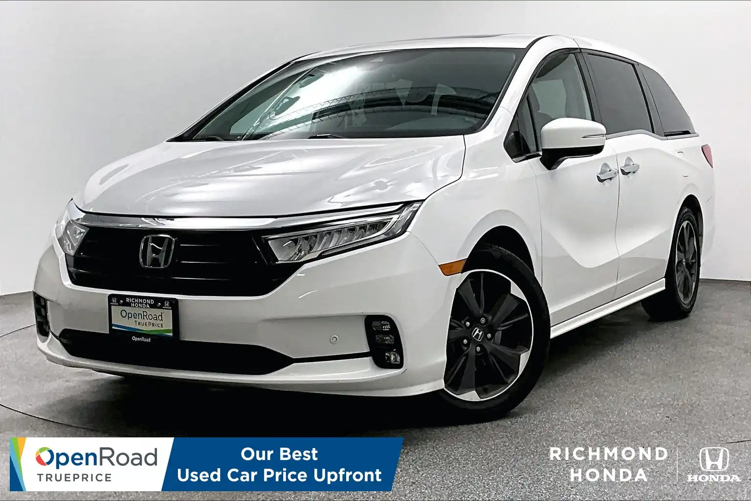 2023 Honda Odyssey Touring's photo