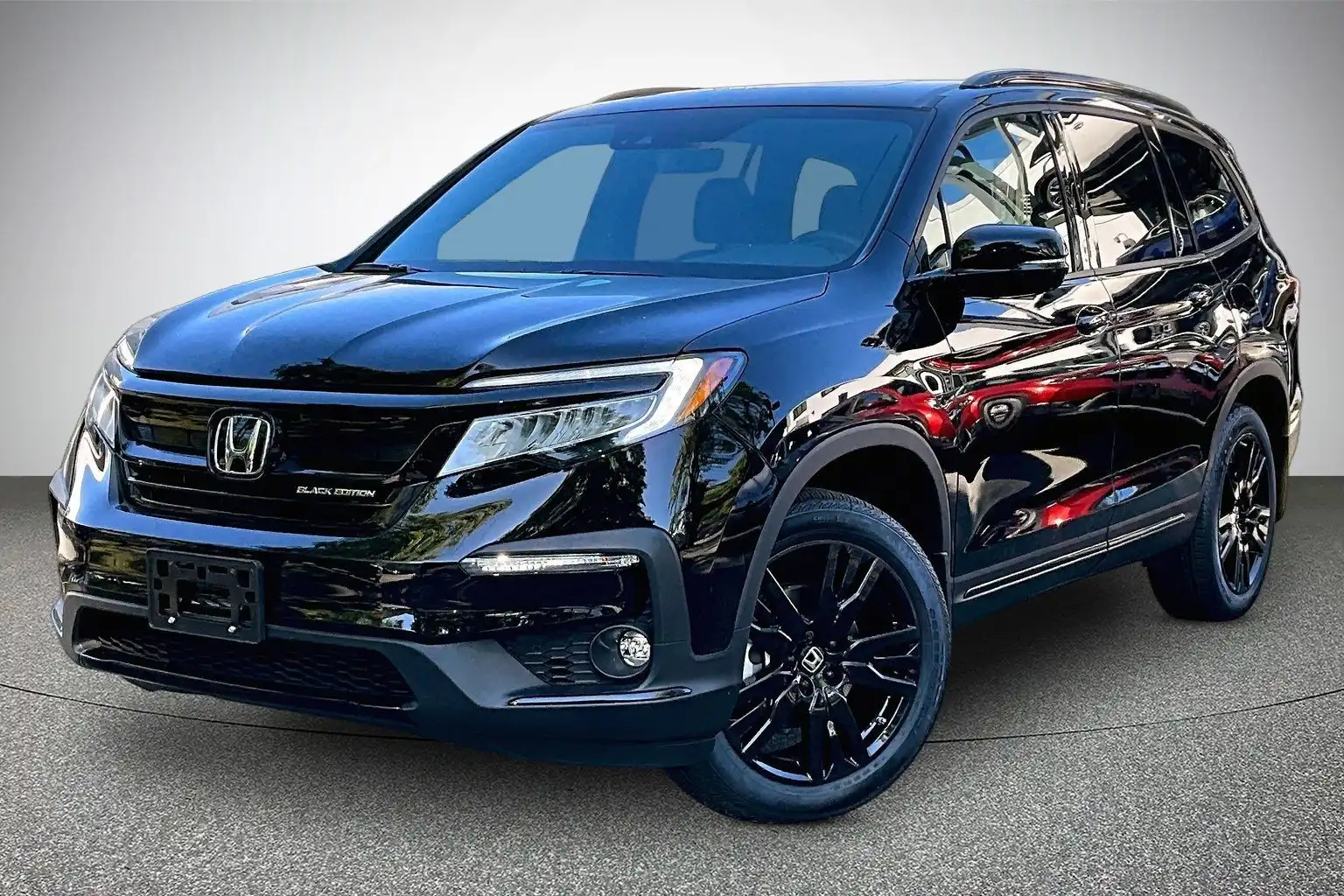 2022 Honda Pilot Black Edition AWD's photo