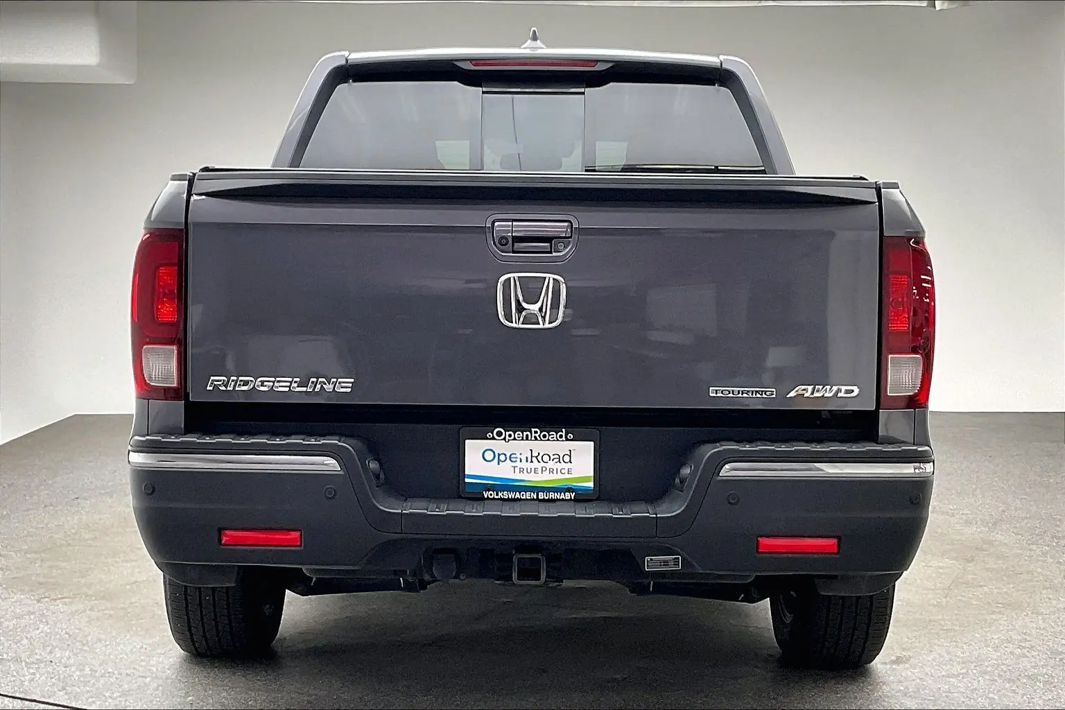 2019 Honda Ridgeline Touring photo 4