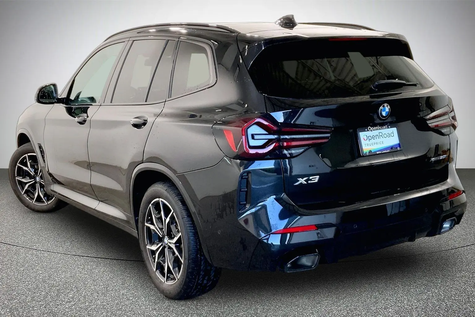 2023 BMW X3 xDrive30i photo 3