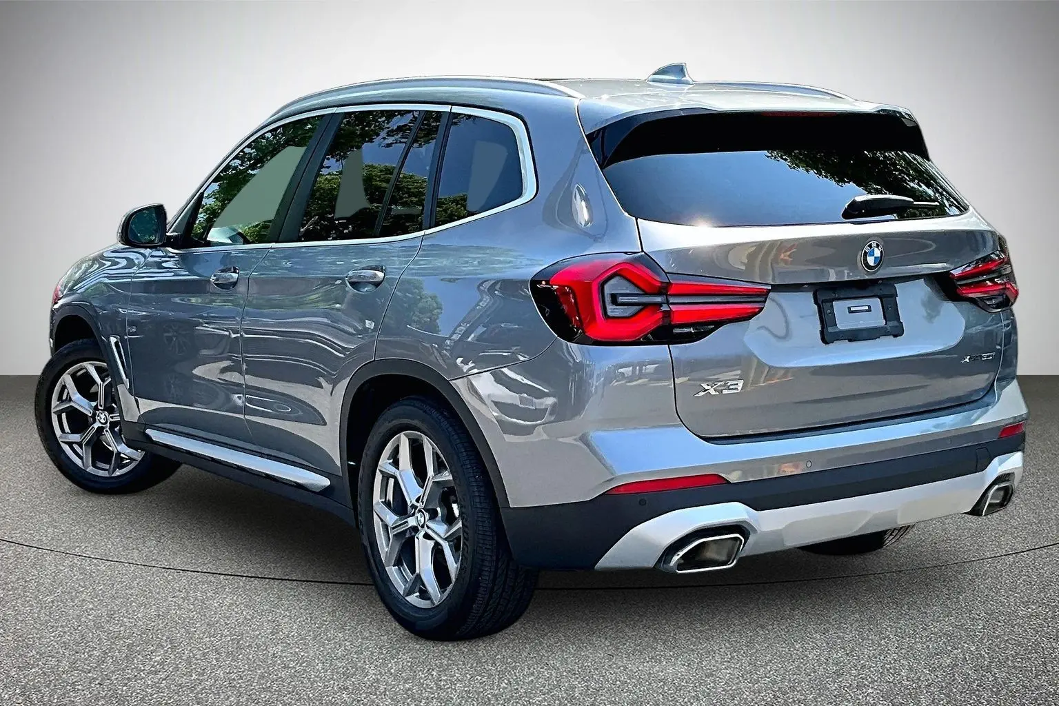 2023 BMW X3 xDrive30i photo 3