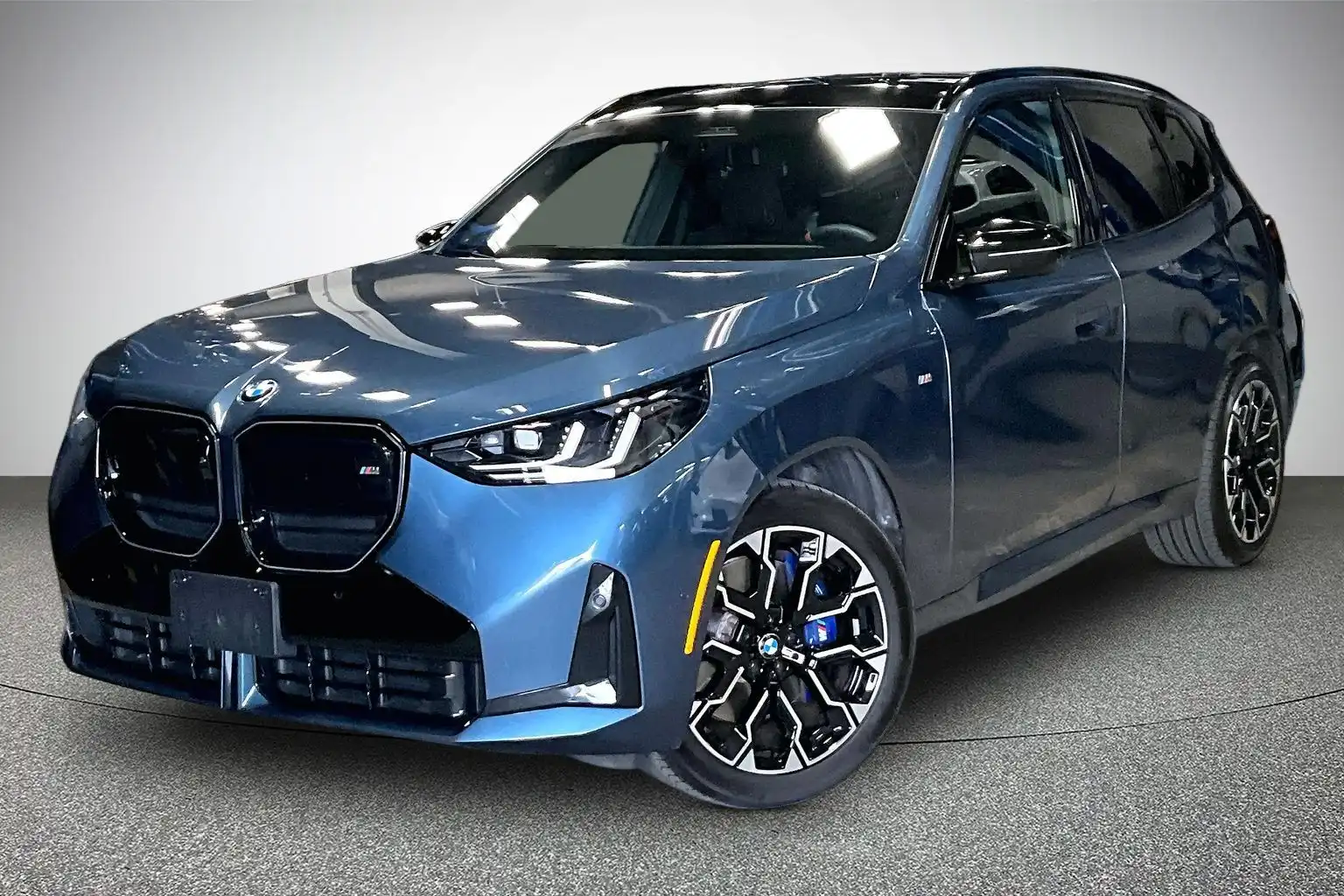 2025 BMW X3 M50 xDrive's photo