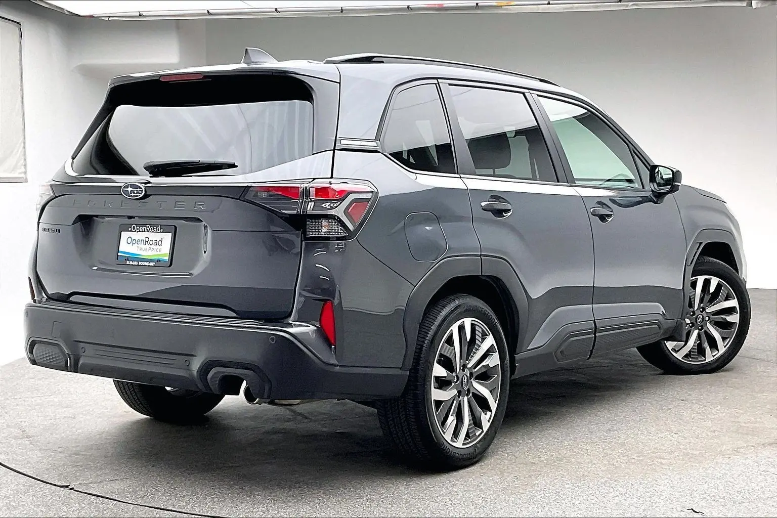 2025 Subaru Forester Premier photo 5