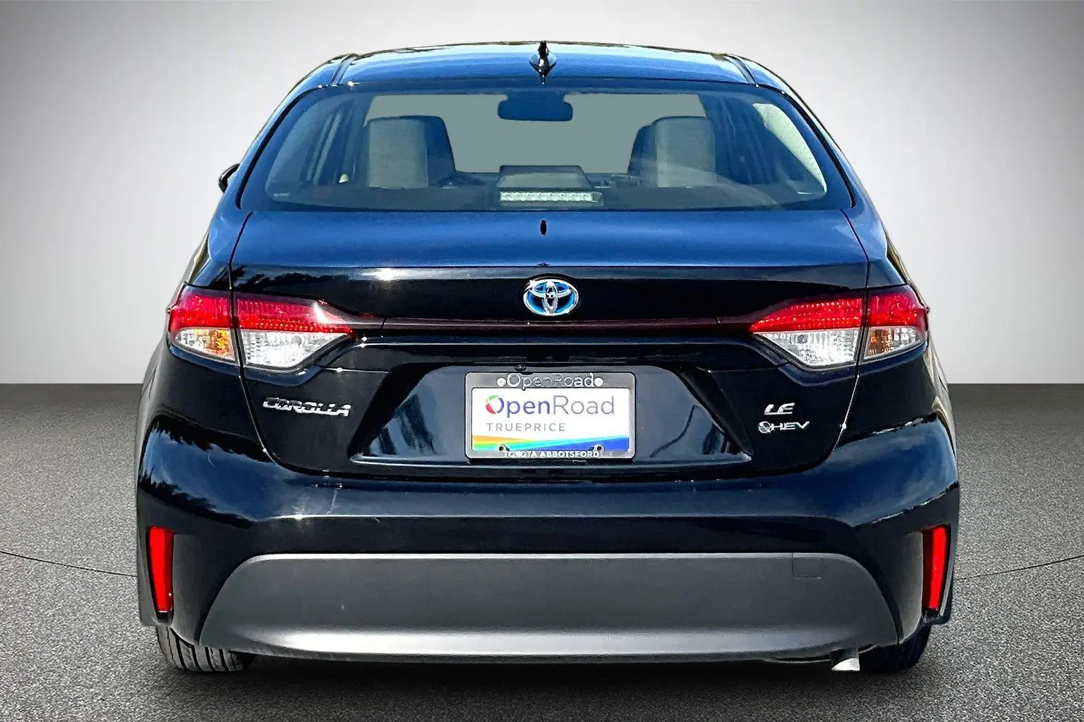2025 Toyota Corolla LE CVT AWD photo 4