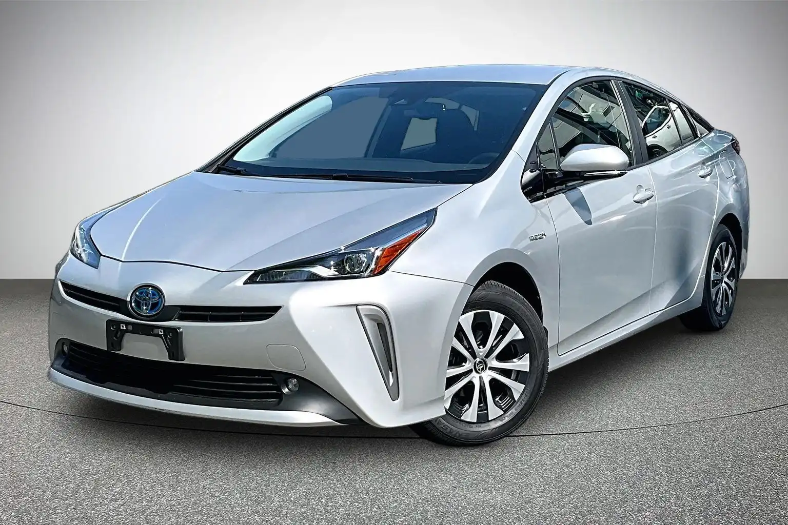 2020 Toyota Prius Technology Package AWD's photo