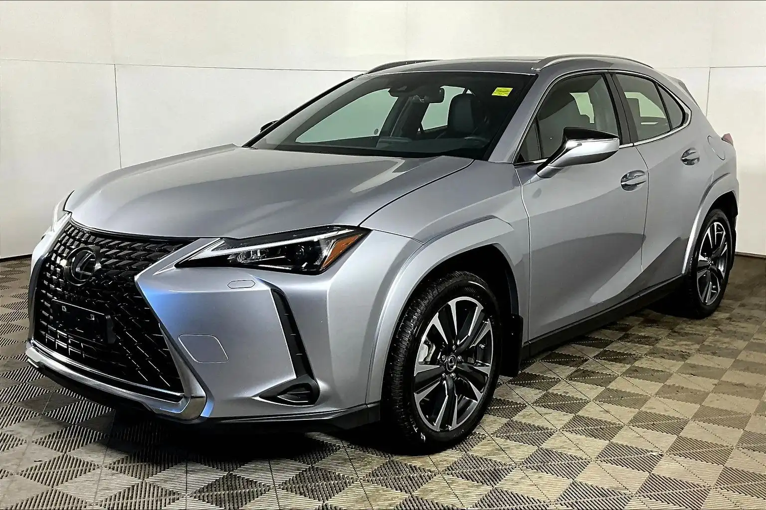 2024 Lexus UX 250h Premium's photo