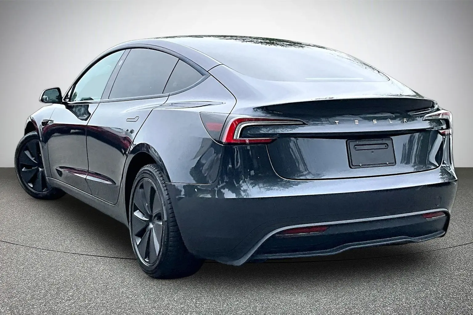 2024 Tesla Model 3 Base photo 3