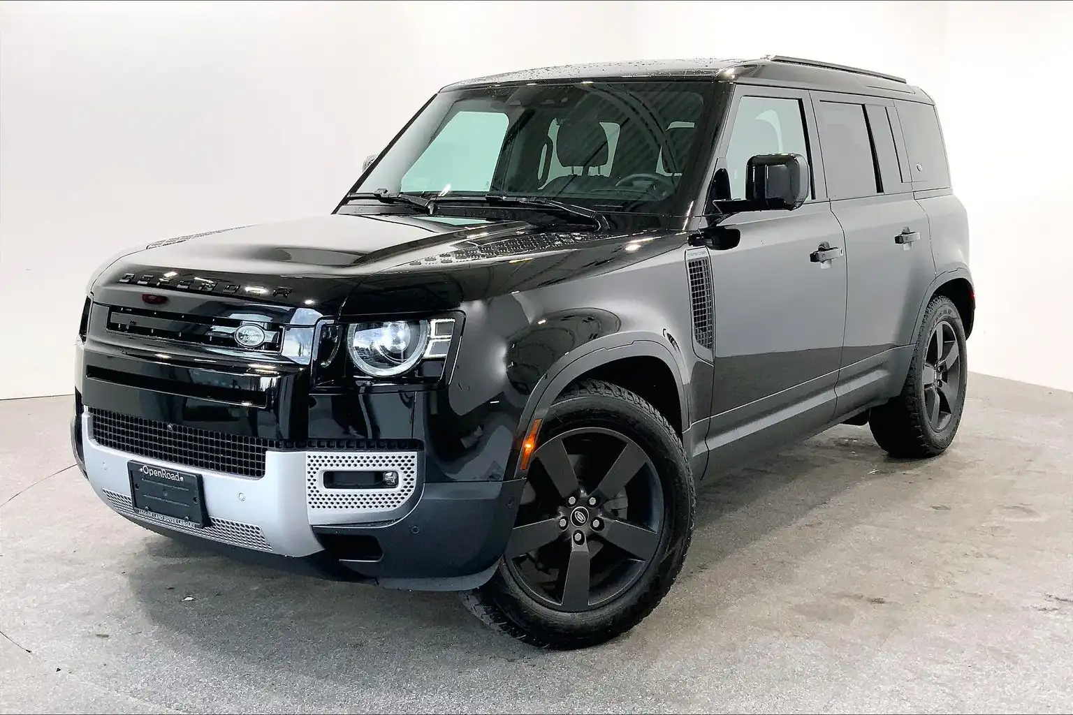2024 Land Rover Defender 110 P300 S's photo