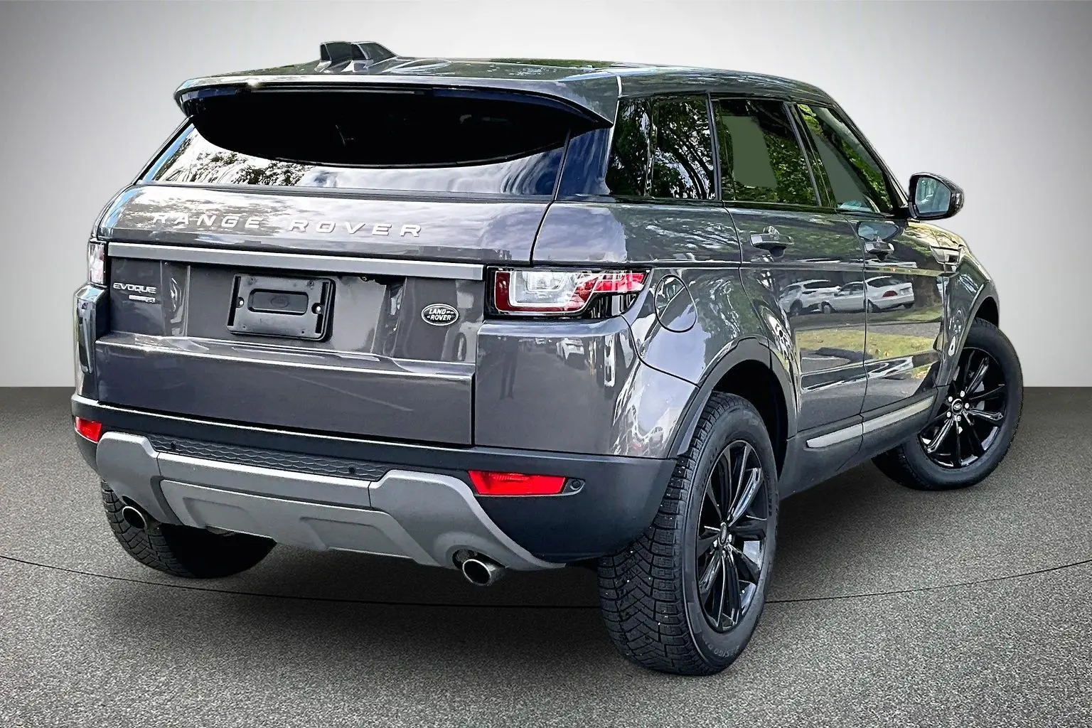 2017 Land Rover Range Rover Evoque SE photo 5