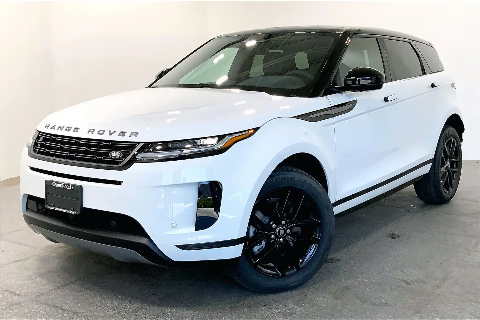 2026 Land Rover Range Rover Evoque P250 S's photo