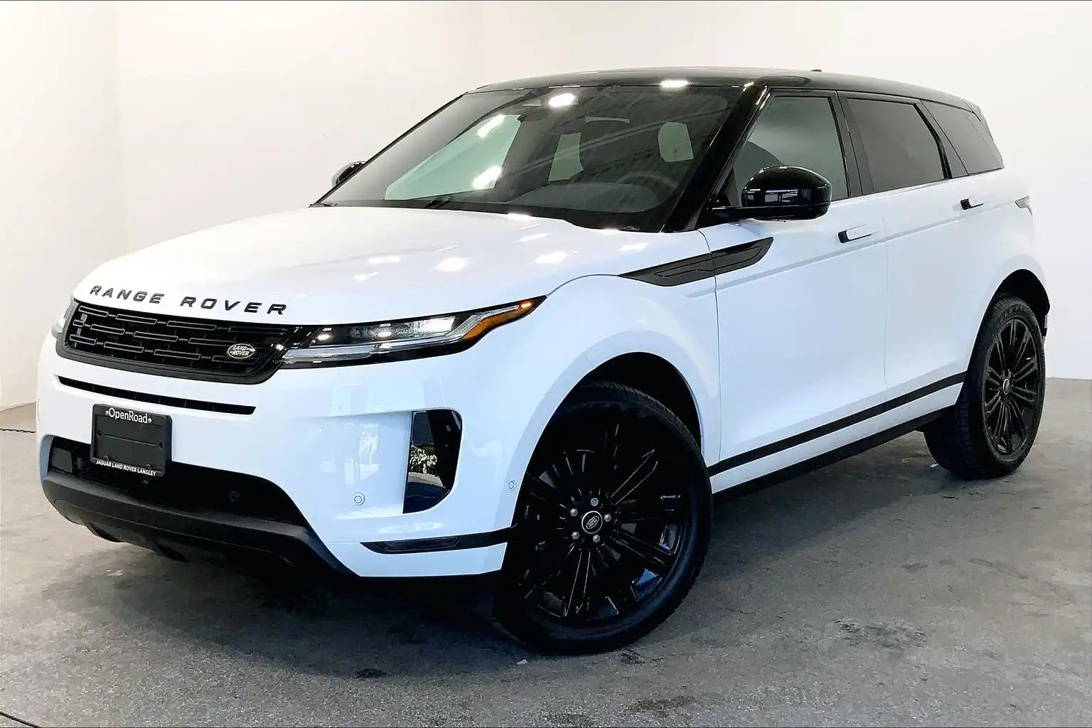 2026 Land Rover Range Rover Evoque P250 S's photo