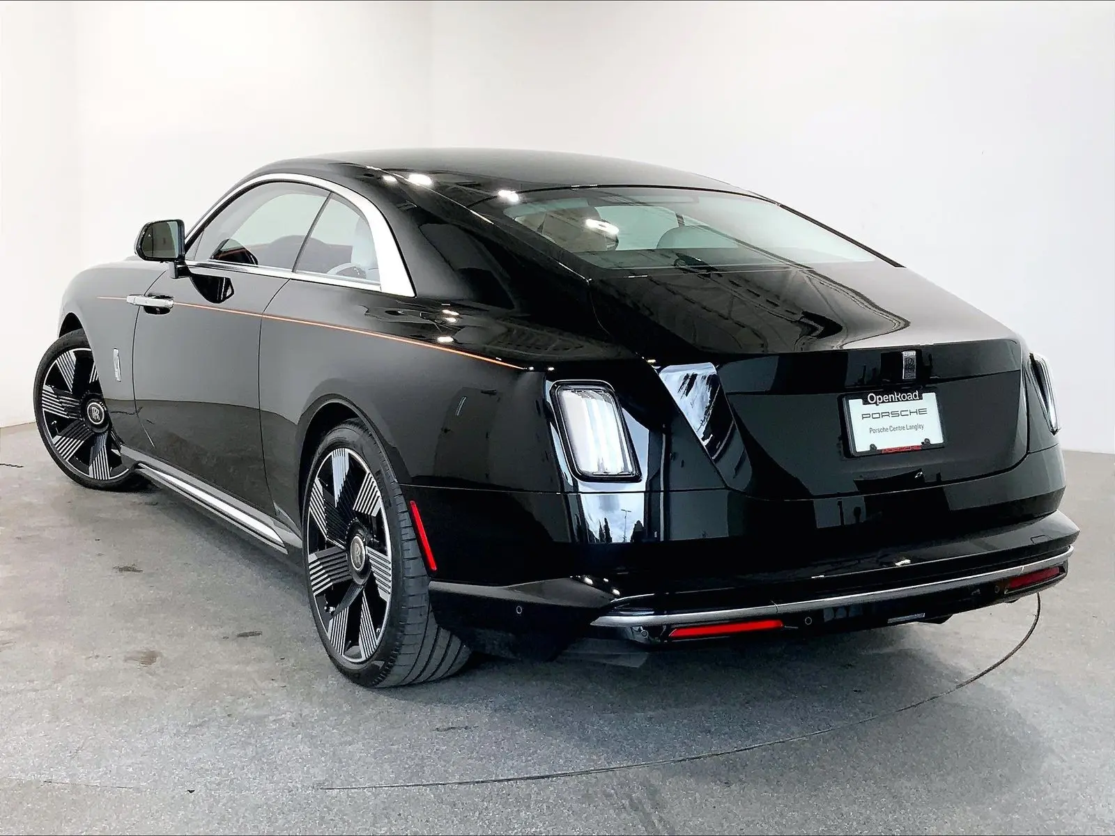 2024 Rolls-Royce Spectre Base photo 4