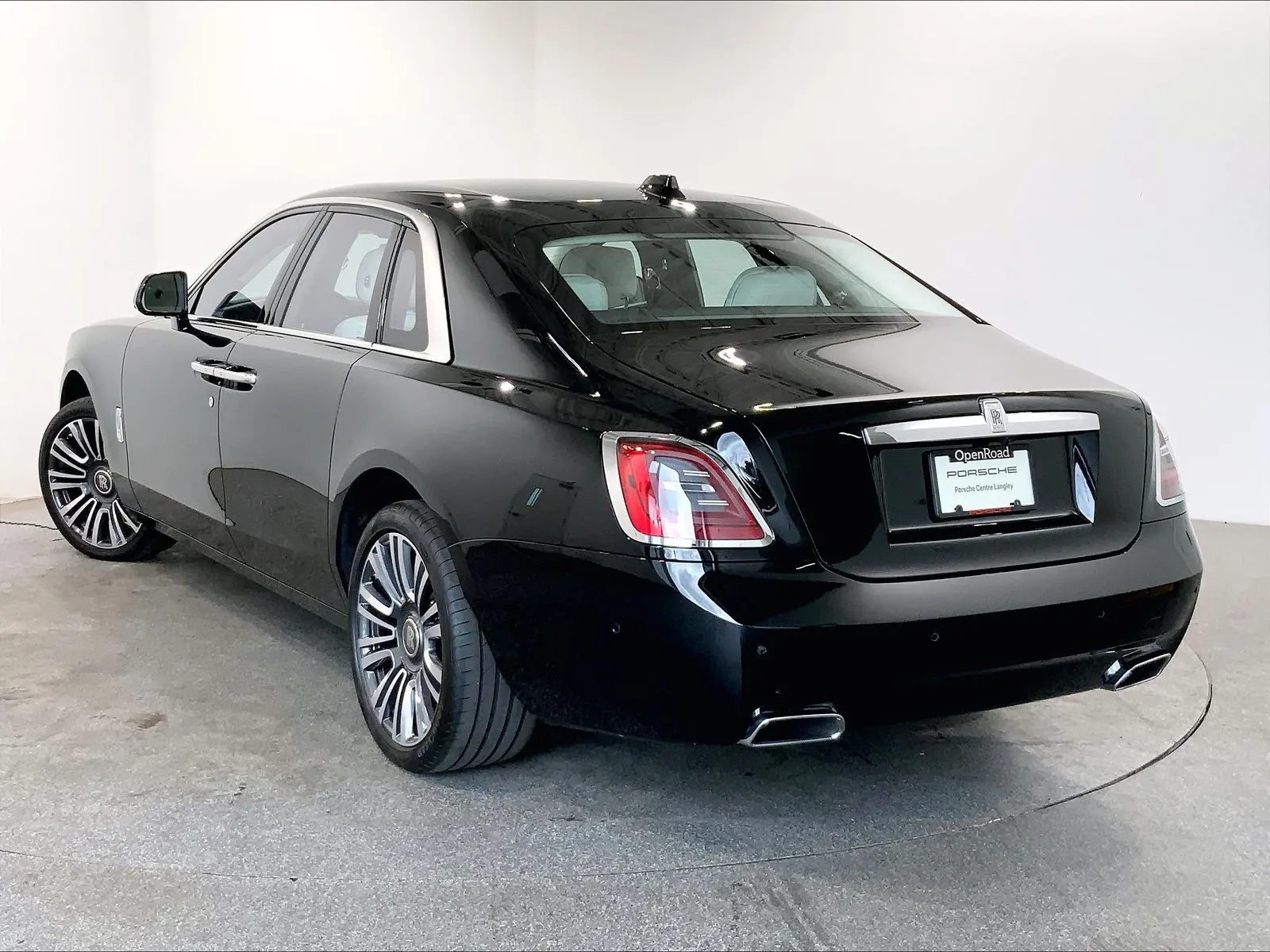 2023 Rolls-Royce Ghost Base photo 4