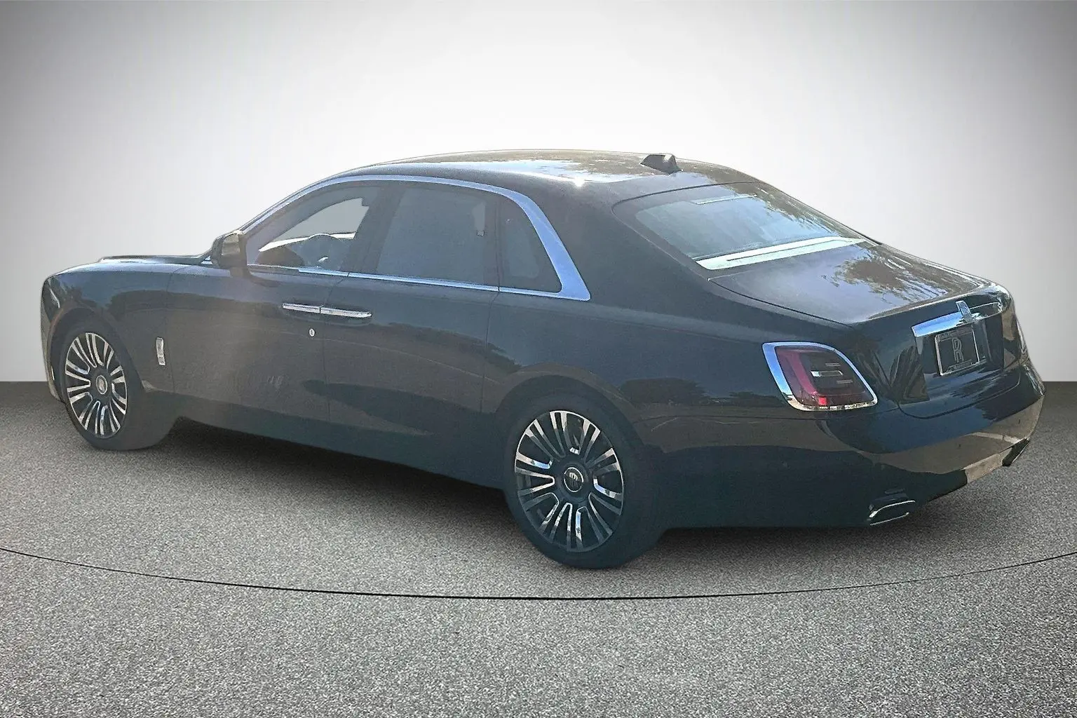 2023 Rolls-Royce Ghost Base photo 3