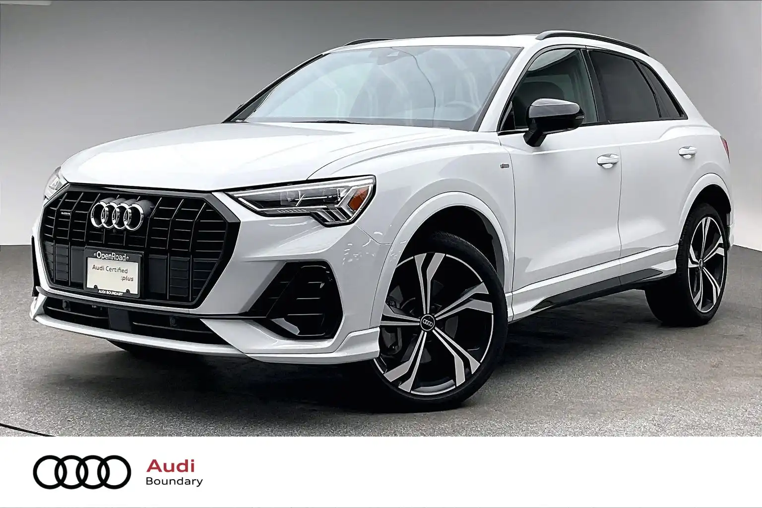 2023 Audi Q3 45 TFSI Technik quattro Tiptronic's photo