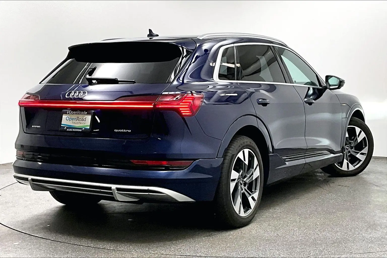 2022 Audi e-tron 55 Technik quattro photo 5
