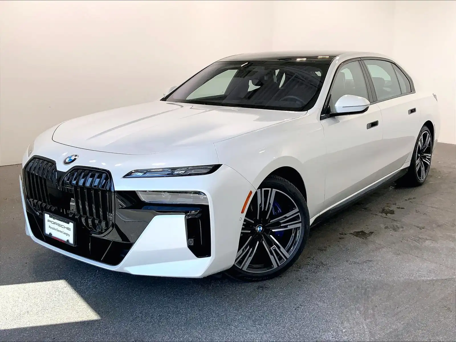2024 BMW 7 Series 760i xDrive Sedan's photo