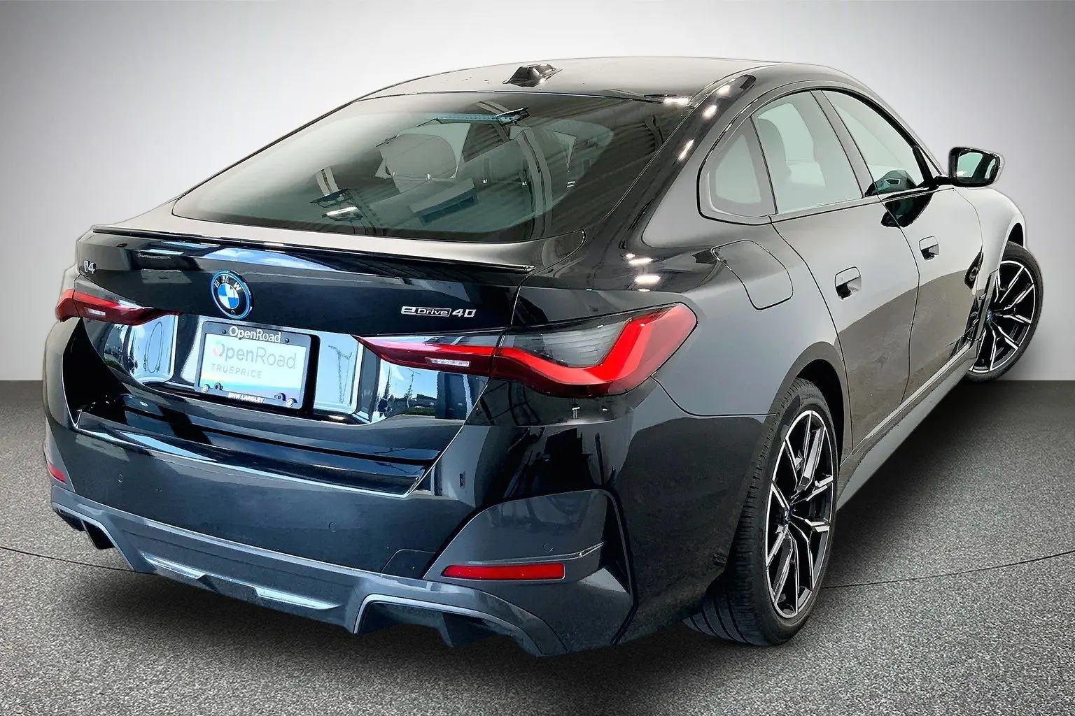 2024 BMW i4 eDrive40 photo 5