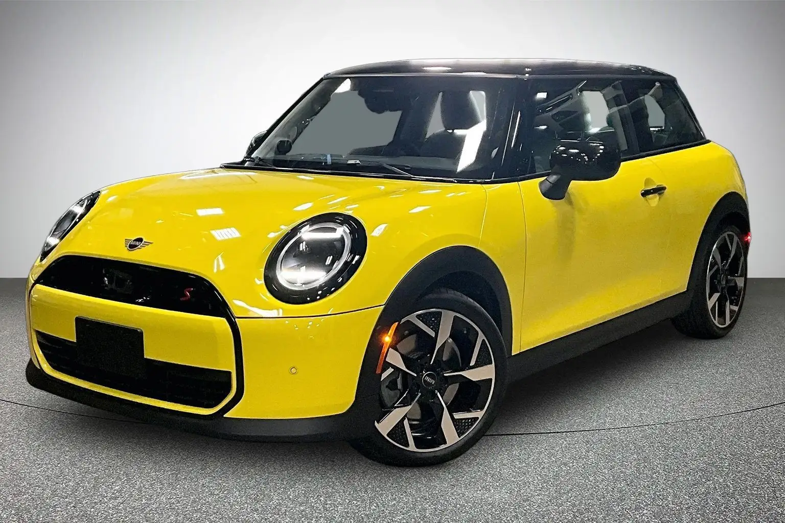 2025 MINI Cooper Cooper S 3 Door photo 1