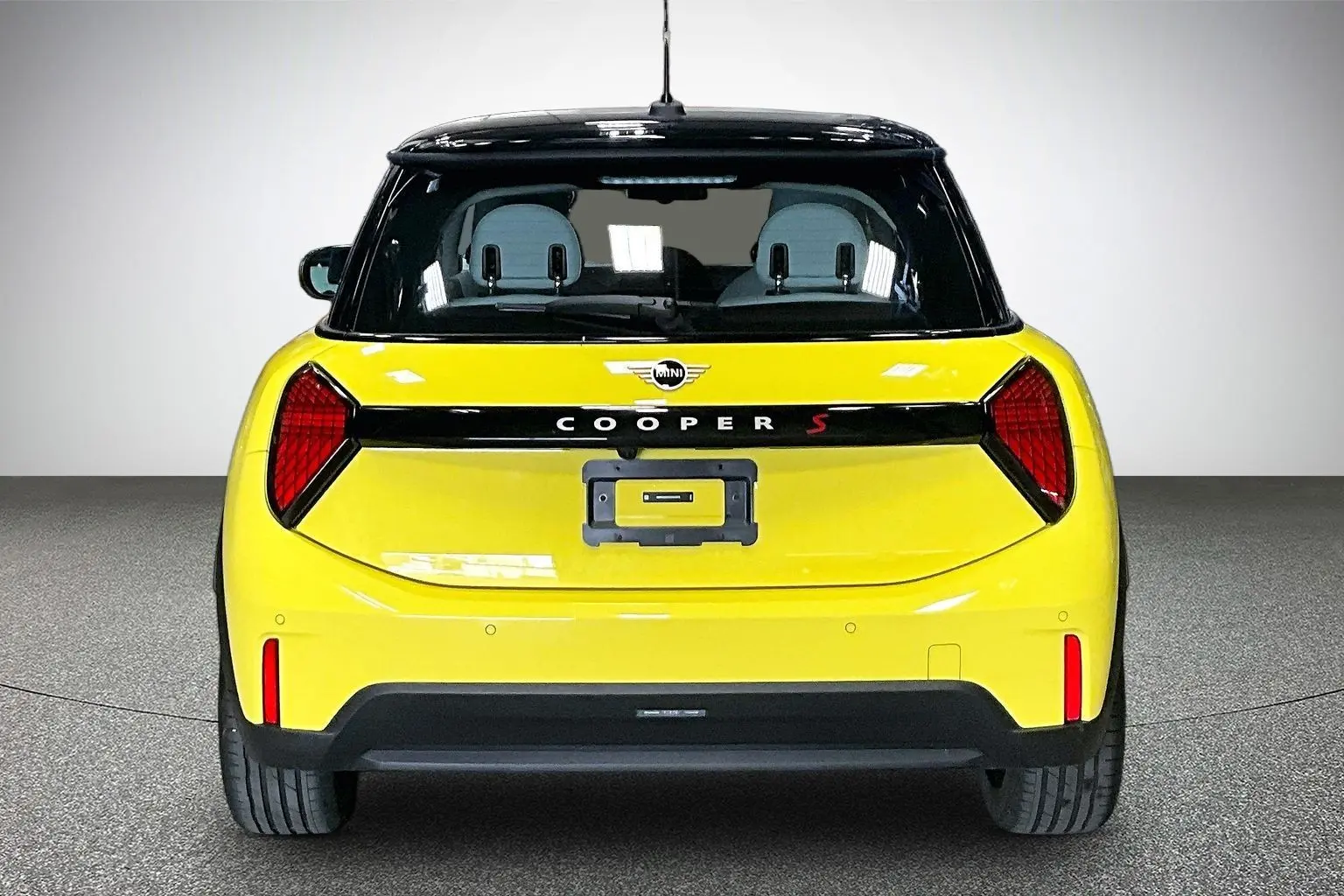 2025 MINI Cooper Cooper S 3 Door photo 4
