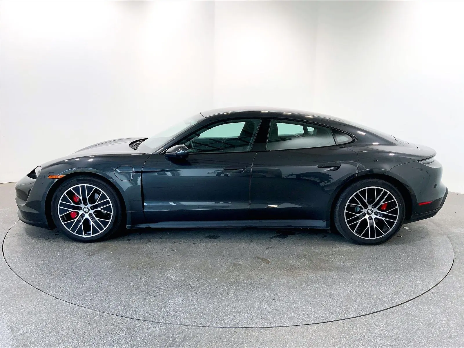 2020 Porsche Taycan 4S photo 3