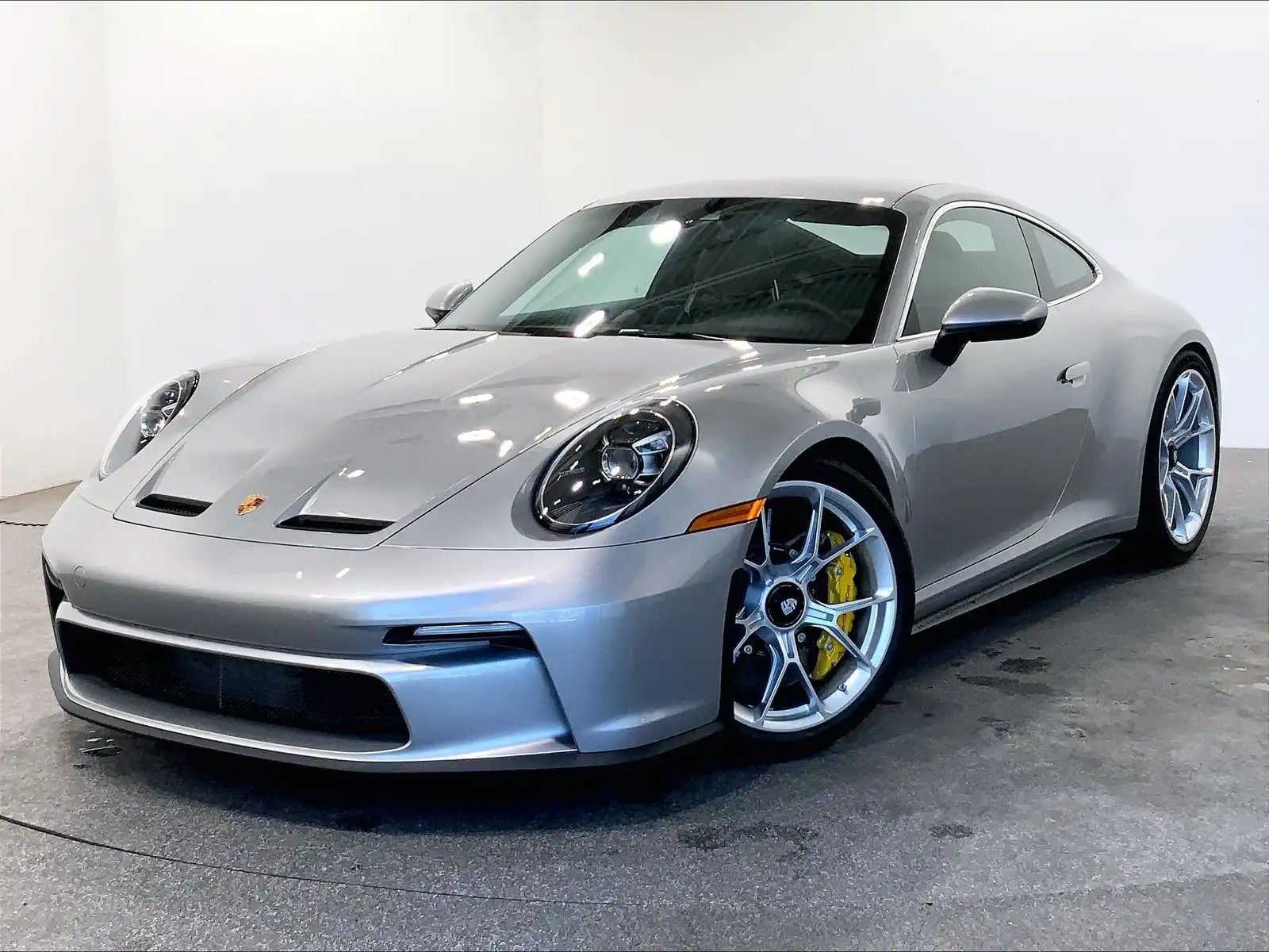 2024 Porsche 911 GT3's photo