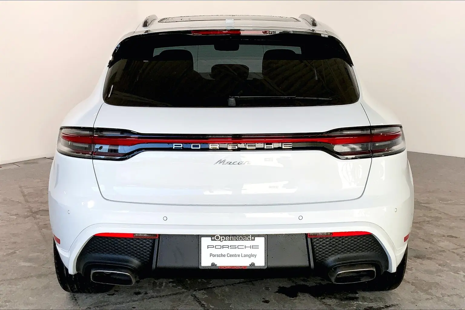 2025 Porsche Macan undefined photo 5