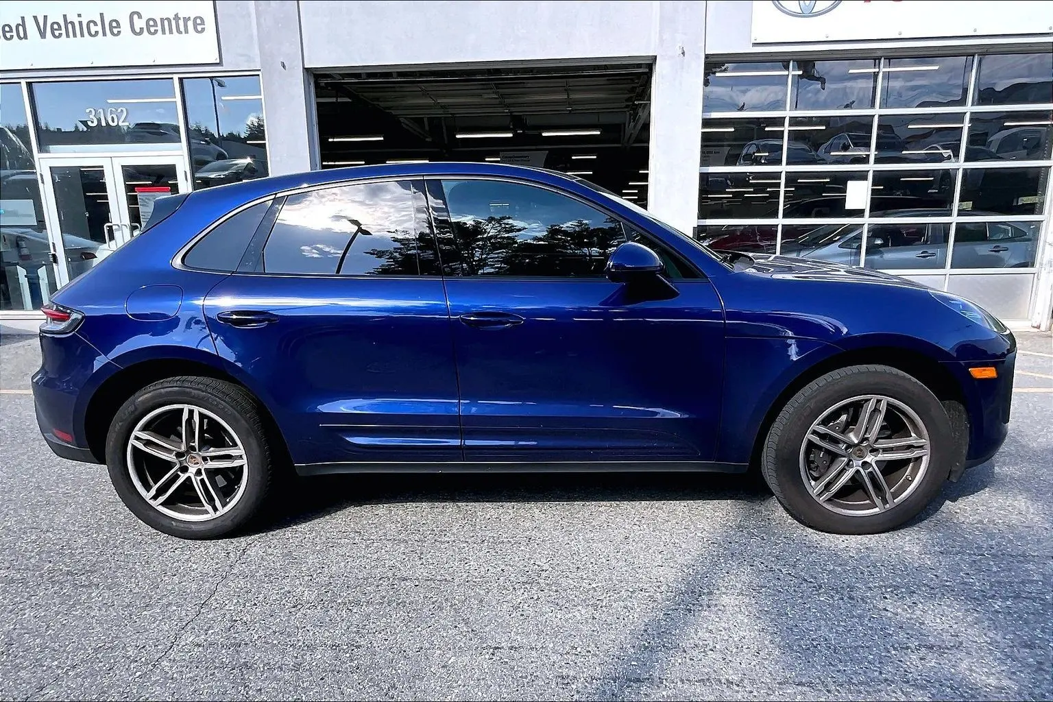 2023 Porsche Macan undefined photo 5