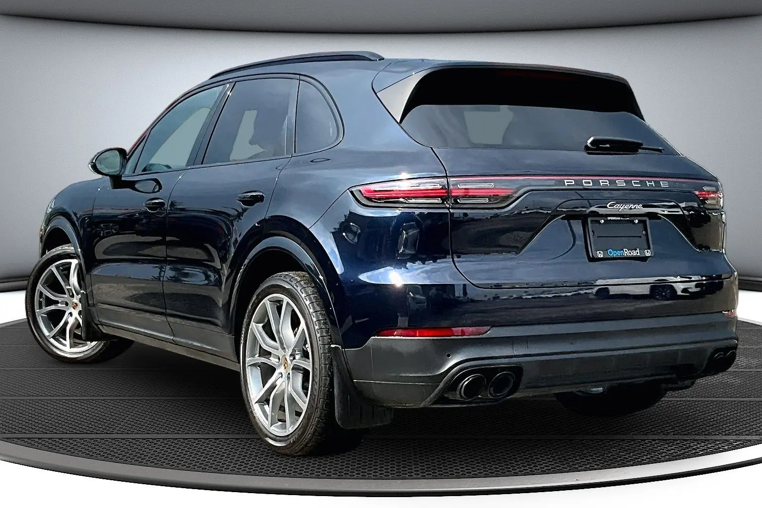 2021 Porsche Cayenne Base photo 3