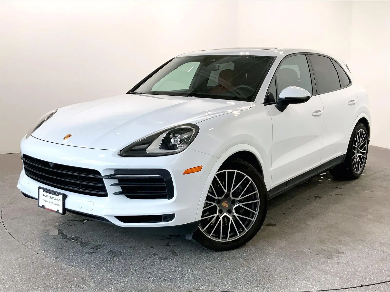 2023 Porsche Cayenne Base photo 1
