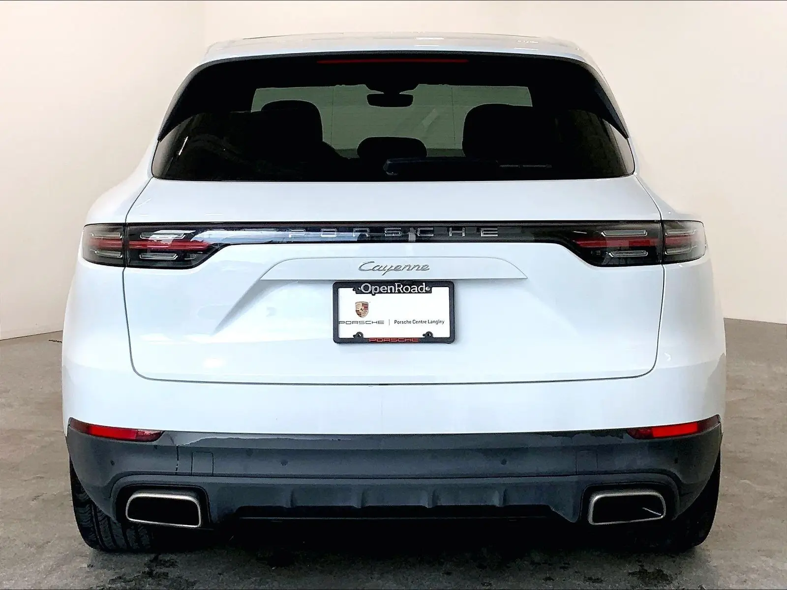 2023 Porsche Cayenne Base photo 5