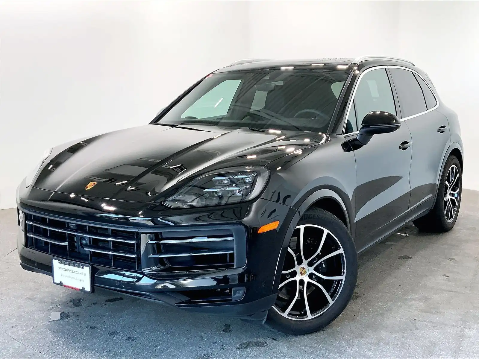 2024 Porsche Cayenne Base's photo